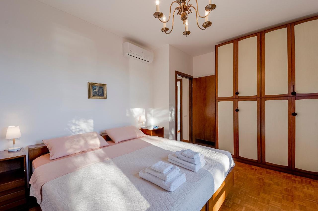 Portosole Attic - With Terrace And Private Parking Apartment Sanremo Exterior foto