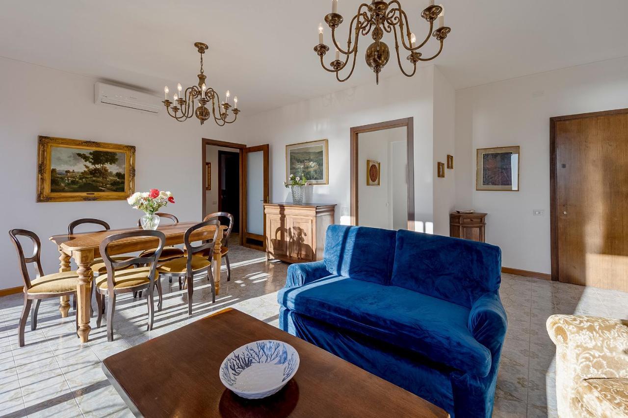 Portosole Attic - With Terrace And Private Parking Apartment Sanremo Exterior foto