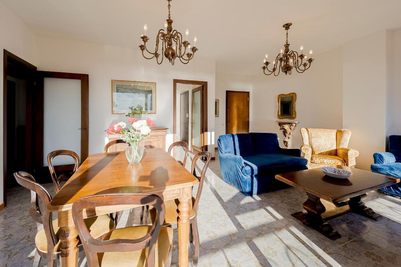 Portosole Attic - With Terrace And Private Parking Apartment Sanremo Exterior foto