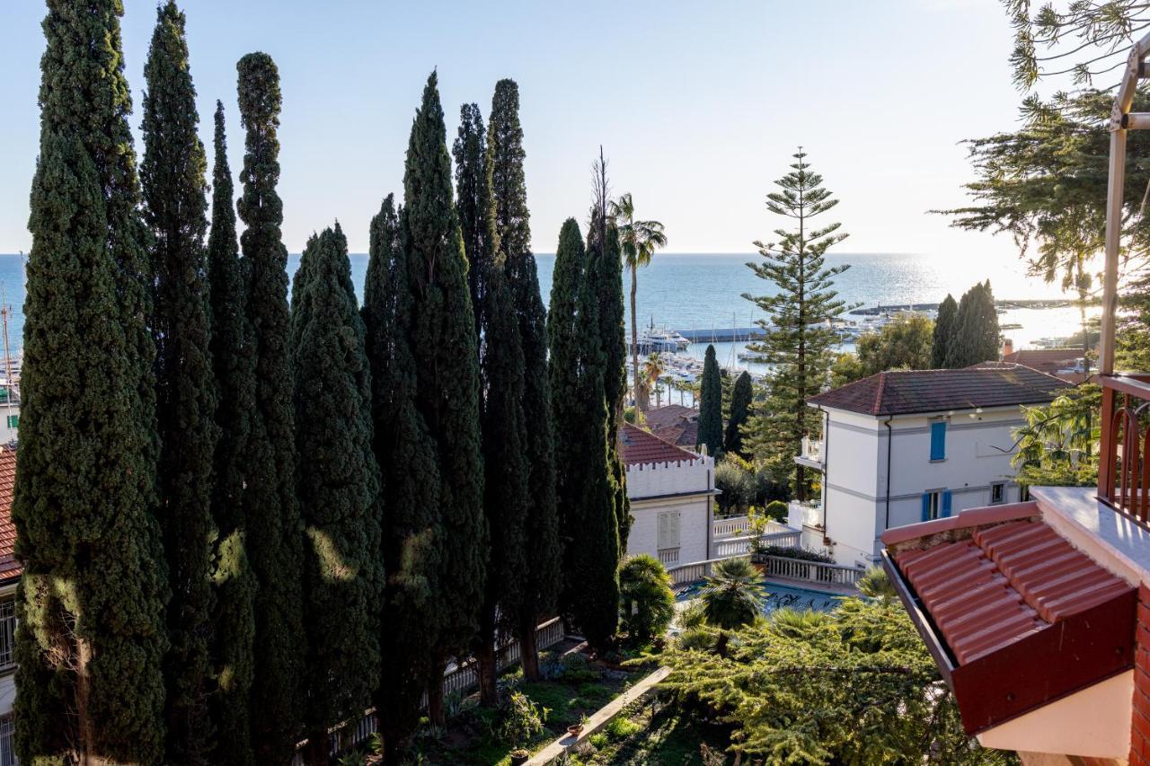 Portosole Attic - With Terrace And Private Parking Apartment Sanremo Exterior foto