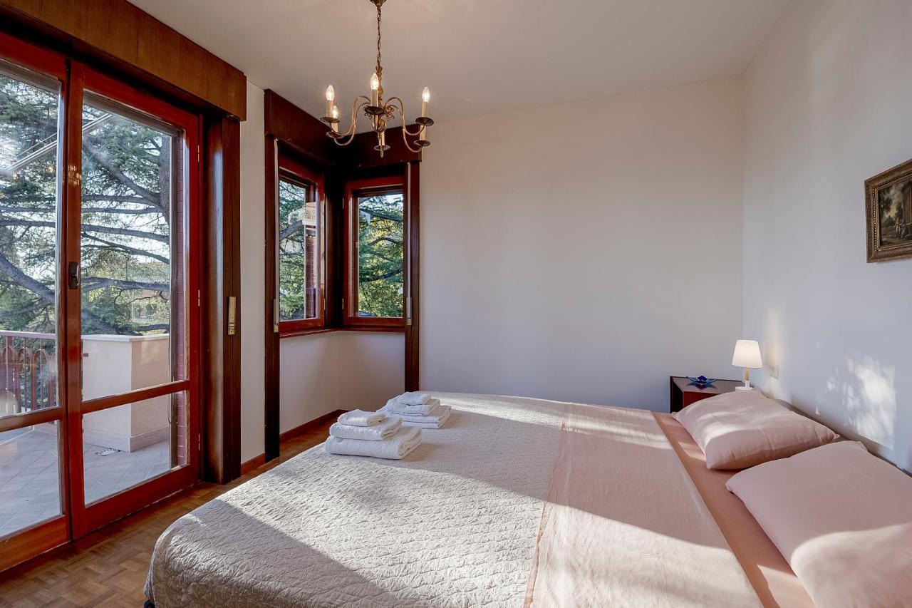 Portosole Attic - With Terrace And Private Parking Apartment Sanremo Exterior foto