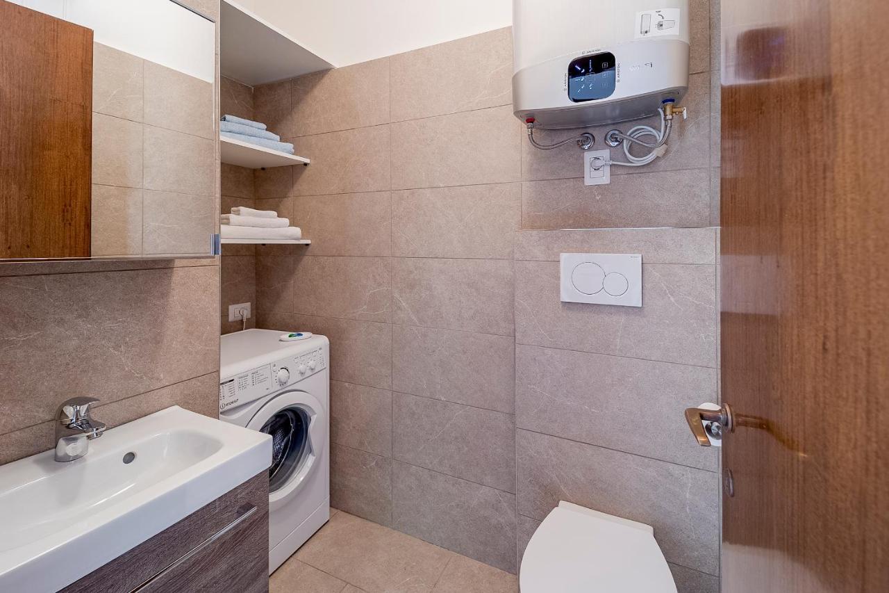 Portosole Attic - With Terrace And Private Parking Apartment Sanremo Exterior foto