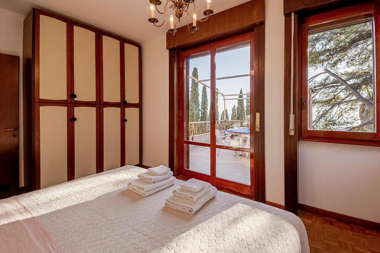 Portosole Attic - With Terrace And Private Parking Apartment Sanremo Exterior foto